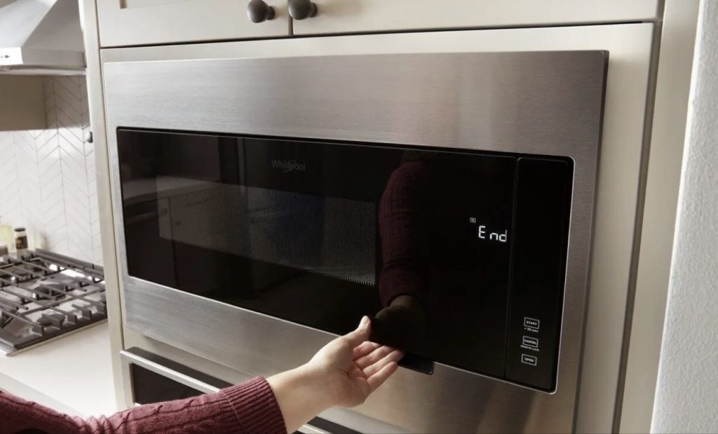 Built-in microwave oven
